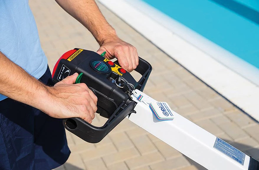ELÉVATEUR DE PISCINE MOBILE ET MOTORISÉ PANDAPOOL GOLFINHO 3 ELÉVATEUR DE PISCINE MOBILE ET MOTORISÉ PANDAPOOL GOLFINHO – Image 3